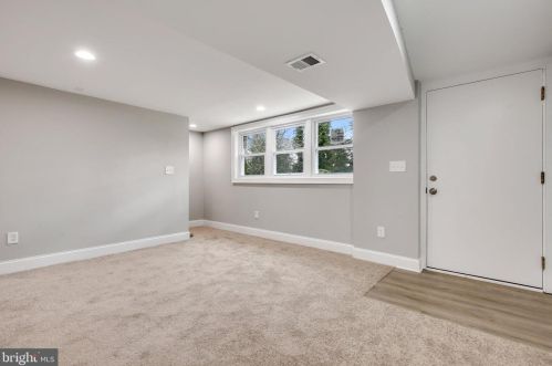 1253 Cresthaven Dr, Silver Spring MD 20903-1107 exterior