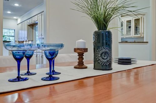 2312 Colleen Ct, Carrollton TX 75007-2037 exterior