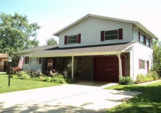 1235 Fahlander Dr, Columbus, OH 43229-5103