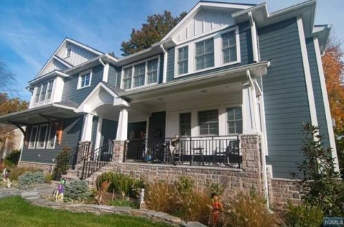 110 Lowell Rd, Ridgewood, NJ 07452-1232