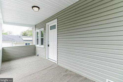 220 Evergreen Ave, Somerdale, NJ 08083-1506