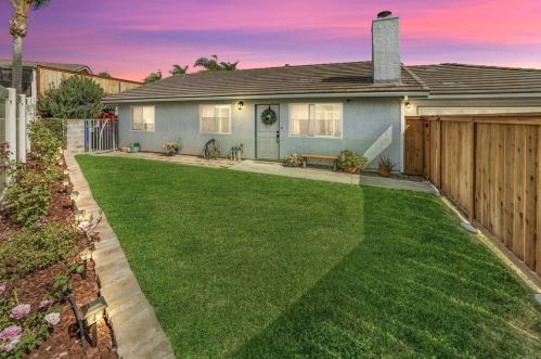 1514 Spring Creek Ln, Oceanside, CA 92057-5626