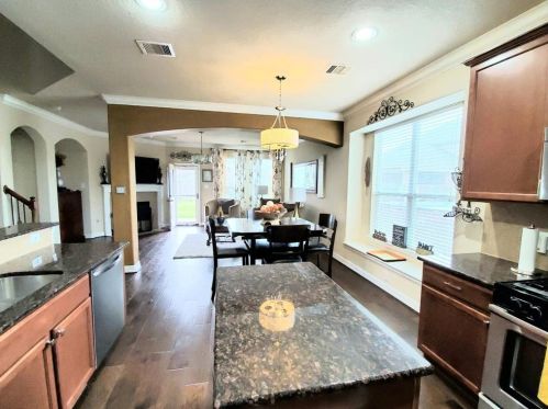 5214 Jay Thrush Dr, Richmond TX 77407-4011 exterior