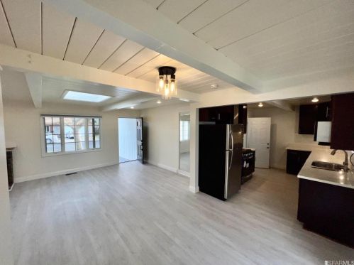 2847 Avon Ave, Concord CA  94520-5432 exterior
