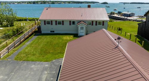 8 Main St, Jonesport, ME 04649-3327