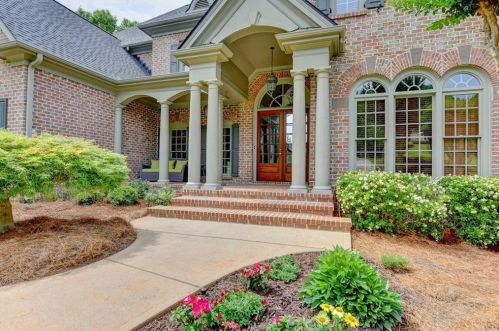 10260 Worthington Mnr, Suwanee, GA 30024-5392