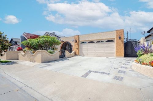 4259 Via Norte, Cypress, CA 90630-2747