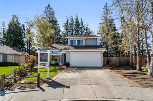 3245 Brownhill Ct, San Jose, CA 95135-2013