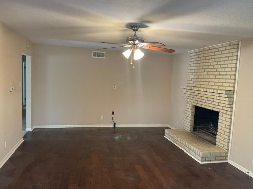 11126 Creekmere Dr, Dallas TX  75218-1951 exterior