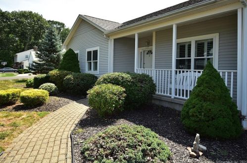 129 Nicholson St, Hartford, CT 06111-4355