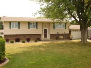 17660 Frazier Rd, Sandwich, IL 60548-7007