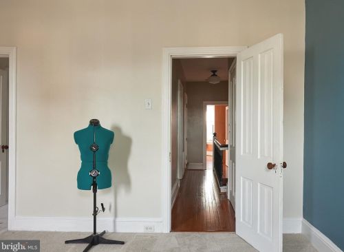 413 42 St, Philadelphia PA 19104-2216 exterior