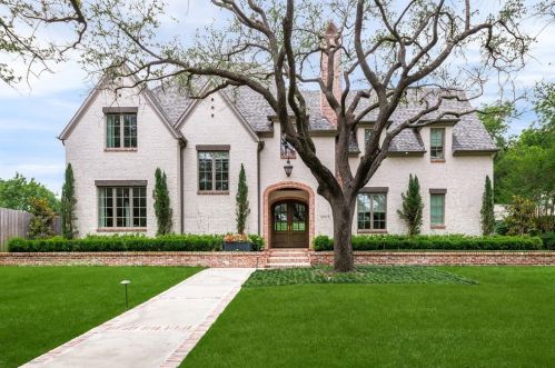 3953 Dalgreen Dr, Dallas, TX 75214-2903