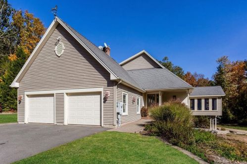 41 Buckridge Rd, Torrington, CT 06791-3005