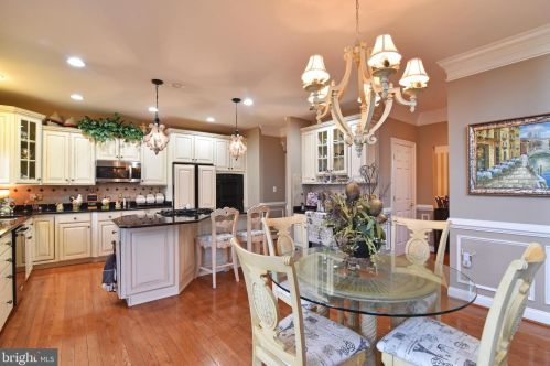 38156 Montclair Ct, Purcellville, VA 20132-9669