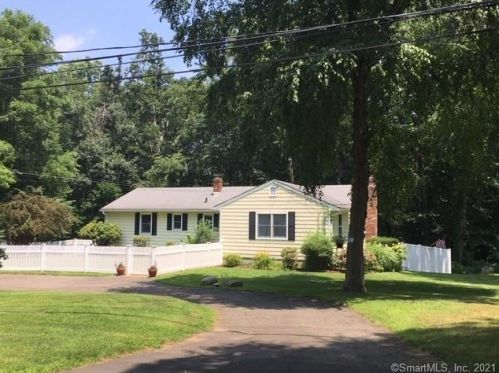 47 Birchside Dr, Norwalk, CT 06850-1515