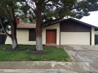 1224 Mono Ct, Ridgecrest CA  93555-2311 exterior