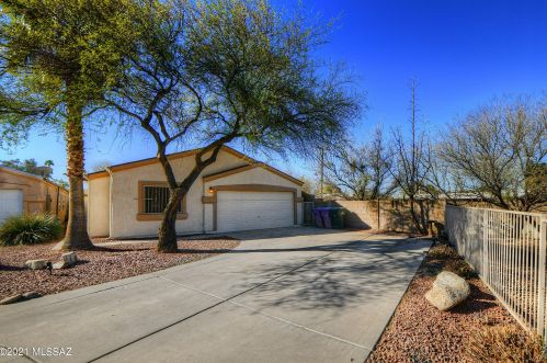 7314 Cross Ridge Pl, Tucson, AZ 85710-6077