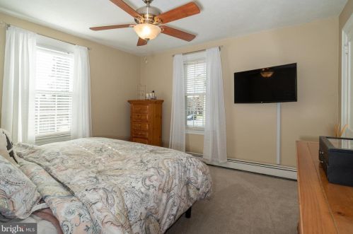 860 Fountain Ave, Lancaster PA  17601-4533 exterior