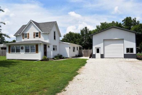 1211 Truitt Ave, Vonachen Knolls IL  61523-1364 exterior