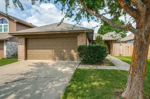 6705 Driffield Cir, Fort Worth, TX 76182-4461