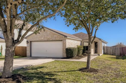 177 Karrie Dr, Uhland TX  78640-5593 exterior