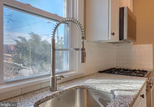 26 Vine St, Lancaster PA  17603-5259 exterior