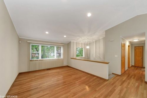 1425 Grove Ave, North Chicago, IL 60064-1720