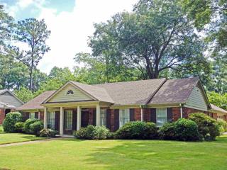 368 Meadvale Rd, Memphis, TN 38120-1552