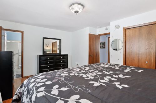 1377 County Road E, Saint Paul MN  55110-5231 exterior