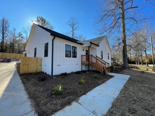 2265 Crest Cir, Conyers, GA 30012-2550