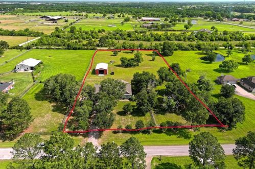 32911 Grove Park Dr, Waller, TX 77484-8915