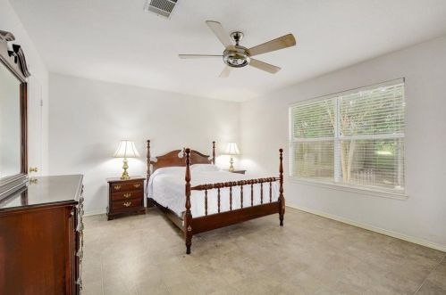 2208 Coats Cir, Austin TX  78748-3403 exterior