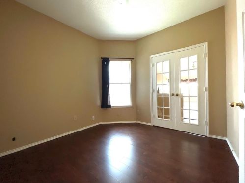 6912 Hickory Crk, Plano TX  75023-2043 exterior