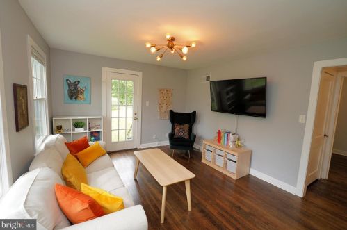 33 Wilder Ave, Princeton NJ  08540-0064 exterior