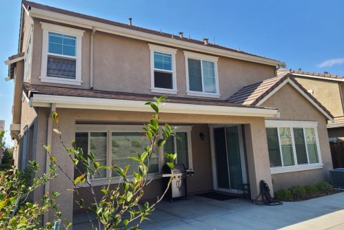 6867 Syrah Dr, Pleasanton, CA 94568-2359