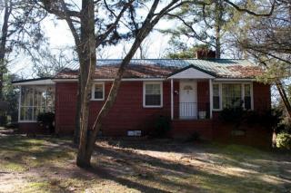 405 Elm St, Aberdeen, NC 28315-2403
