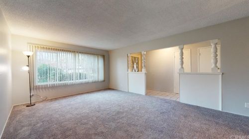 132 Broadbent Dr, Riverside CA  92507-4809 exterior