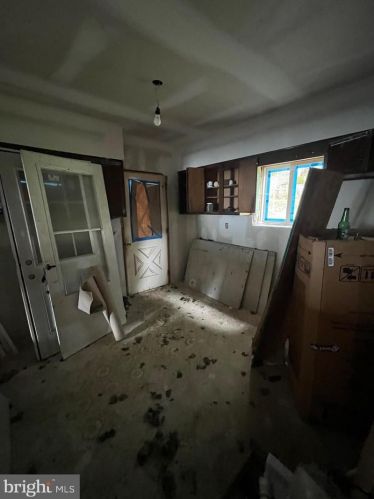 607 8th St, Primrose, PA 17901-1501