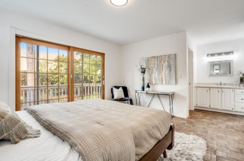 2467 Lacey Dr, Milpitas CA 95035-6122 exterior