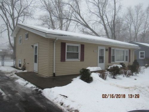 15323 Cherry Ln, Dixmoor, IL 60428-2935