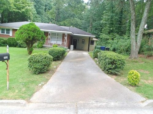 2650 Lois Ln, Atlanta, GA 30315-8450