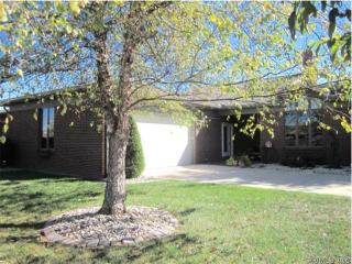 3900 Essex Blvd, Belleville, IL 62226-7946
