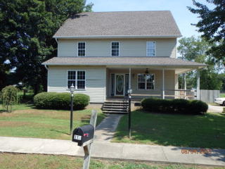 112 Main St, Puryear, TN 38251-6430