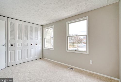 8359 Bark Tree Ct, Springfield VA  22153-3832 exterior