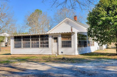 236 Grace Hurst Rd, Burnettown SC  29851-2009 exterior