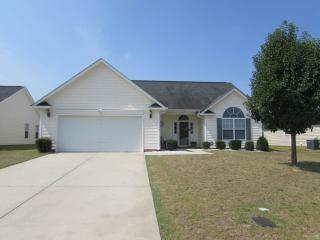 1243 Chimney Swift Dr, Fayetteville, NC 28306-3565