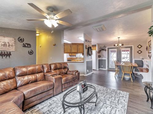 414 Zante Way, Aurora CO 80015-6761 exterior