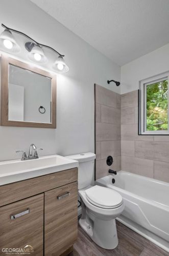 4652 Edwina Ln, Atlanta GA  30331-6802 exterior