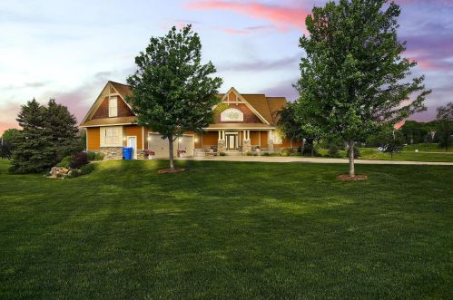 46320 Cape Trl, Cleveland, MN 56017-4570
